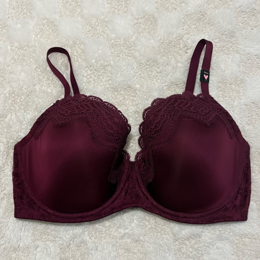 Victoria's Secret Dream Angels Lined Demi Lace-Trim Bra in Burgundy • 36DDD